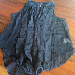 Free People Ruffle Button Up Tank Blouse. Black in size Medium